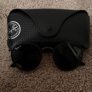 Authentic Ray-Ban Classic Black Sunglasses with Textured Case